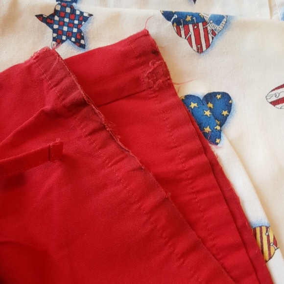 Lot of 3 scrubs 2 top one bottom - Picture 4 of 5